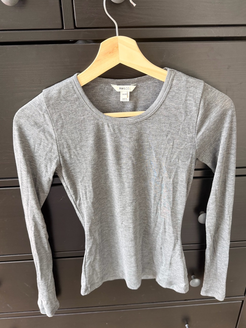 RW&CO. Women's wool blend Heather Gray Long-Sleeve Scoop Neck Top